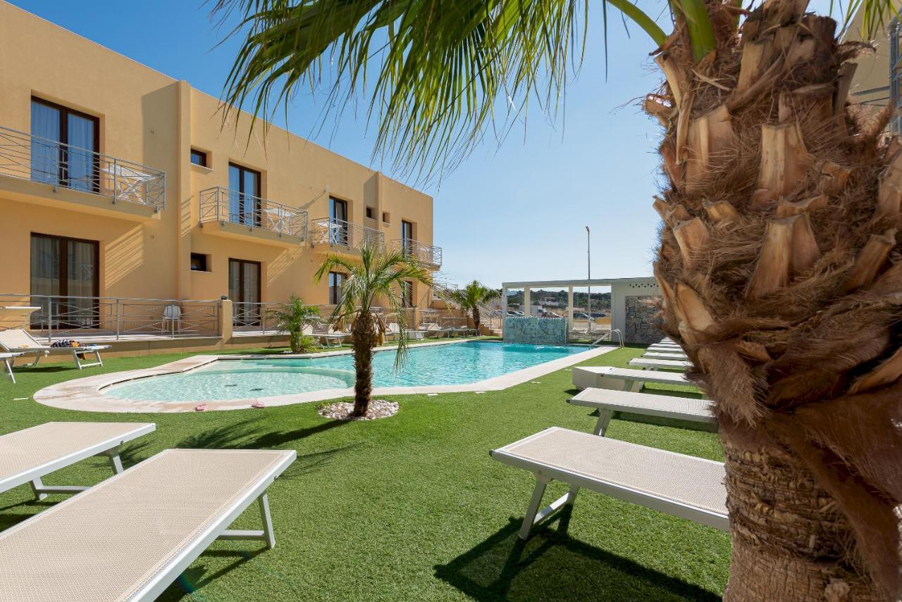 Residence Le Piscine San Vito Lo Capo Eksteriør billede