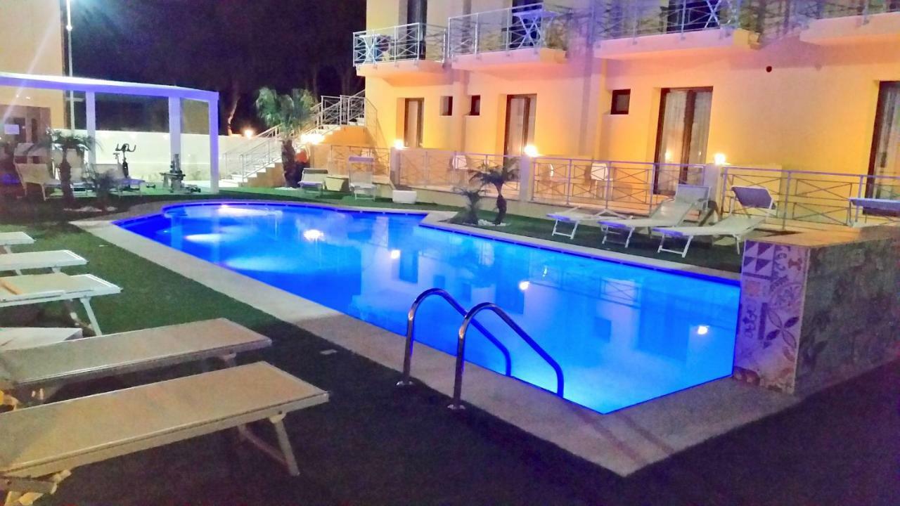 Residence Le Piscine San Vito Lo Capo Eksteriør billede